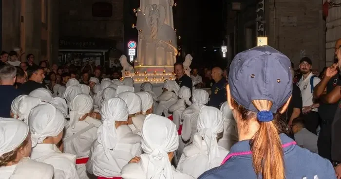İtalya da saldırı paniği, 2 Türk tutuklandı! Geniş güvenlik önlemi alındı, Meloni den açıklama