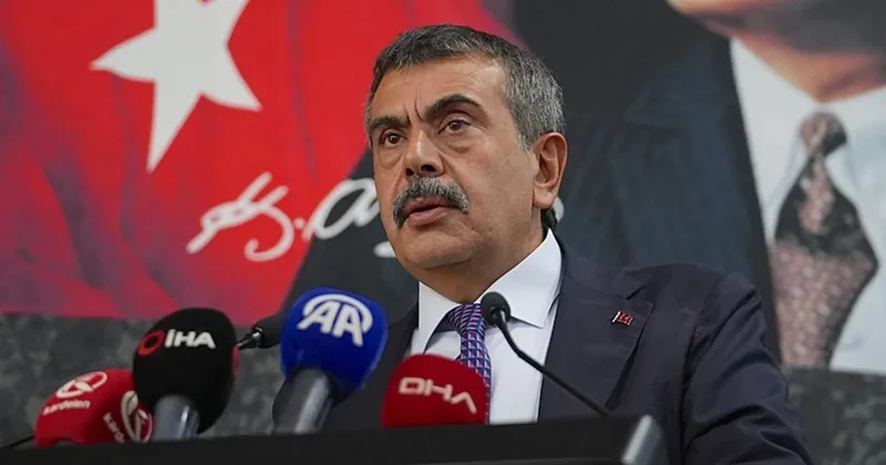 Son dakika Milli Eğitim Bakanı Yusuf Tekin den okul üniformaları açıklaması: Kayıt sırasında zorunlu bağış yok!
