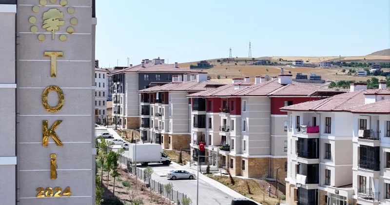 Depremzede hak sahiplerine 54 bin 200 bağımsız bölüm teslim edilecek