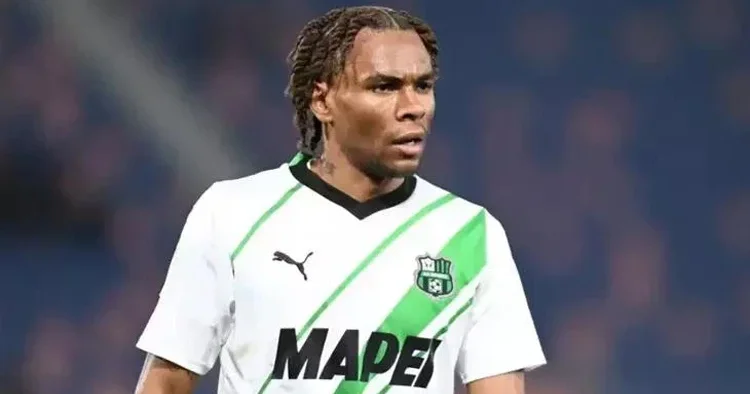 Beşiktaş ta transfer ibresi Lauriente den yana!