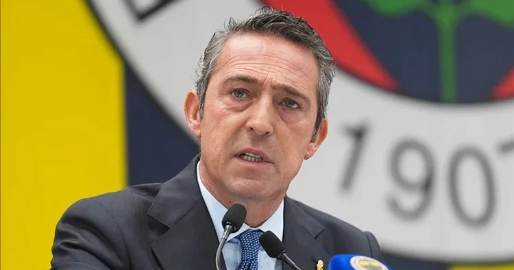 Fenerbahçe de İsmail Kartal göreve hazır, Ali Koç yabancı hoca istiyor!