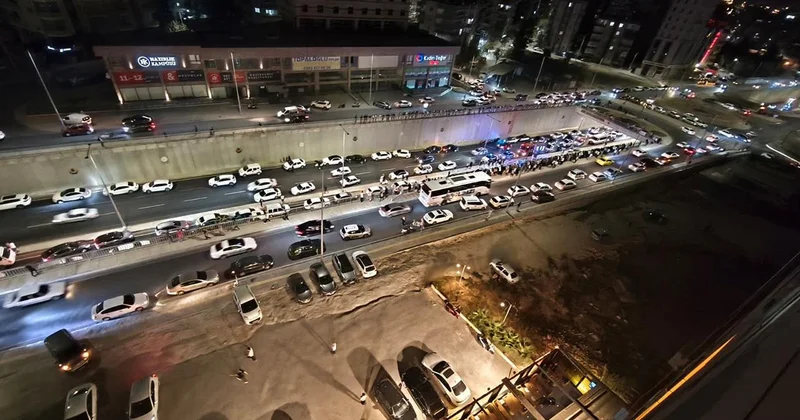 Şanlıurfa da 3 araç birbirine girdi: 1 ölü, 4 yaralı