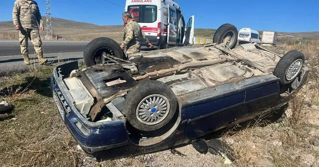 Ardahan da devrilen otomobildeki 4 kişi yaralandı Ardahan Haberleri