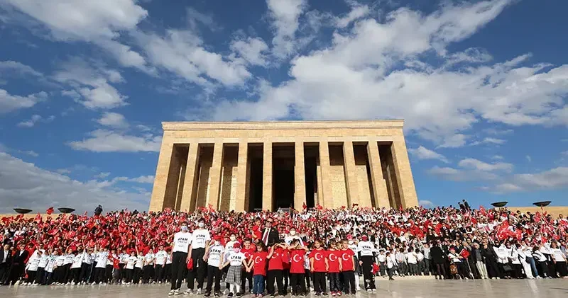 Anıtkabir’e LÖSEV den 100 bin kişilik ziyaret