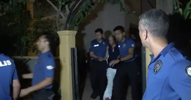 Antalya haberleri 6 çocuğun üzerine benzin dökerek yakmaya çalışmıştı: İşte verilen karar... 05 Ekim 2025