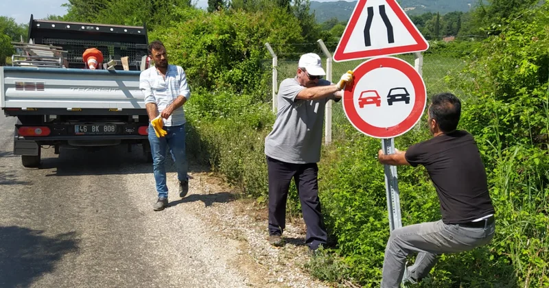 19 bin 46 trafik levhası apar topar kaldırıldı: İşte nedeni Sözcü Gazetesi