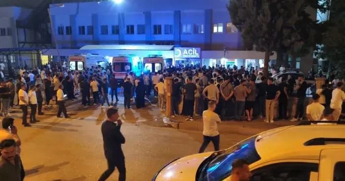Düğün salonuna kanlı silahlı saldırı! 1 kişi öldü, 3 kişi yaralandı