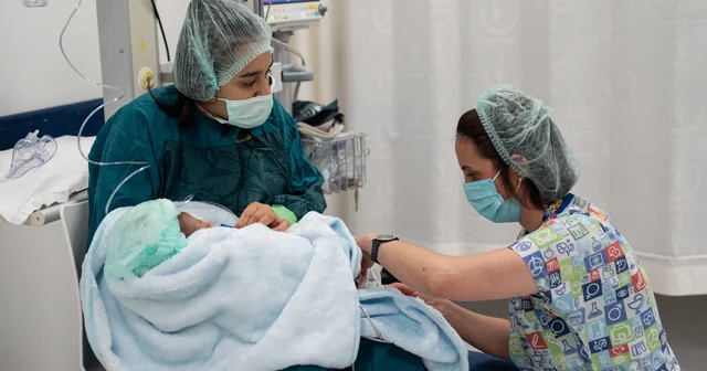 10 günlük bebek göz tansiyonu ameliyatıyla sağlığına kavuştu Ankara Haberleri