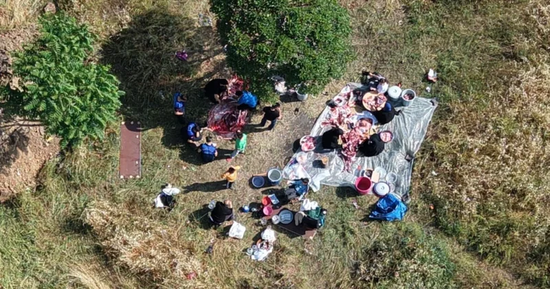 Ne uyarı ne yasak dinlediler! Kurbanlıkları kaçak keserken yakalandılar Sözcü Gazetesi