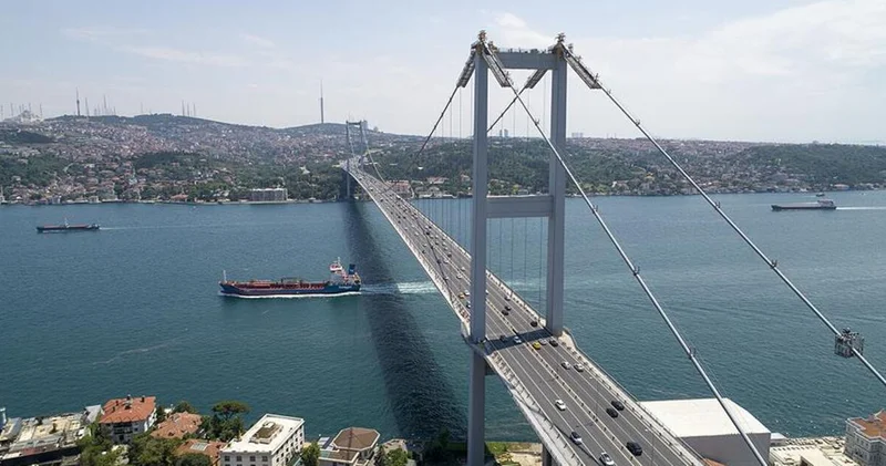 BAYRAMDA ÜCRETSİZ OLAN KÖPRÜ VE OTOYOLLAR LİSTESİ 2025 6 7 8 9 Haziran Kurban Bayramı nda köprüler ve otoyollar saat kaçtan kaça kadar ücretsiz?