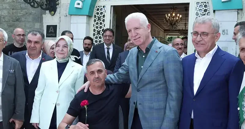 Vali Gül den Darülaceze ye bayram ziyareti
