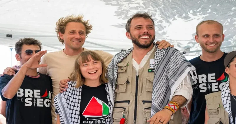 İsrail in tehdit ettiği yardım gemisi yolda: Asla durmayacağız!