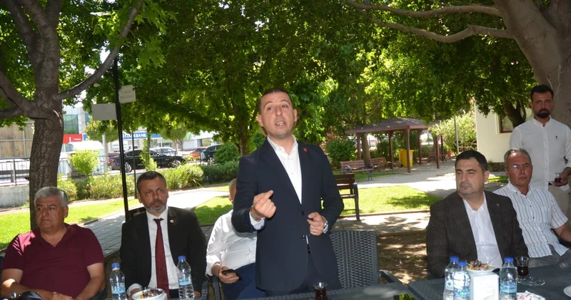 CHP’den rest: Alternatif bayramlaşma töreni düzenlediler