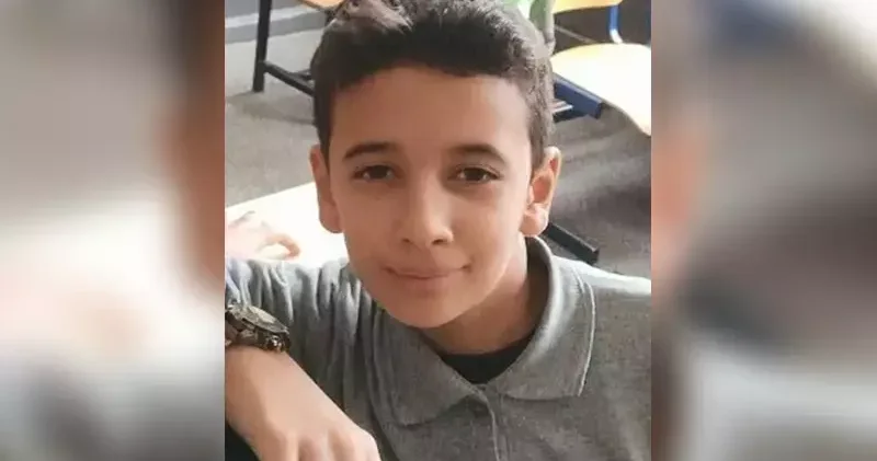 Okula gitmek için evden çıkan Burak tan haber alınamıyor; çantası mahalle çıkışında bulundu