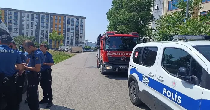 İş yerinden parasını alamayan kadın, kendini ve iş yerini yakmakla tehdit etti