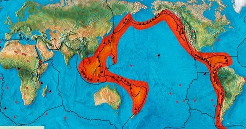 Ateş Çemberi nde korkutan deprem: Tsunami uyarısı yapıldı