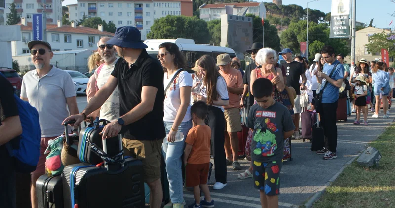Ayvalık tan Midilli ye akın ettiler!