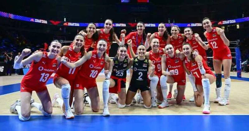 Türkiye Polonya voleybol maçı ne zaman, saat kaçta? Türkiye Polonya voleybol maçı hangi kanalda, şifresiz mi? Filenin Sultanları Milletler Ligi maç takvimi