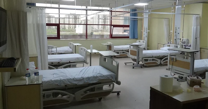 Bayramda eczane ve hastaneler açık mı? 6 9 Haziran 2025 Kurban Bayramı boyunca nöbetçi eczane, aciller açık mı?