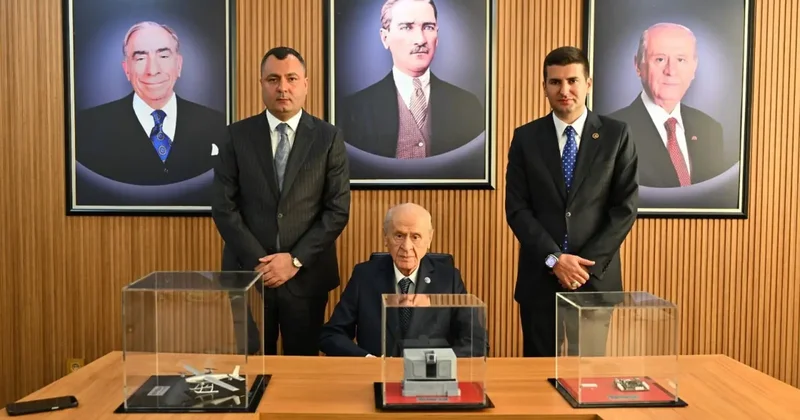 Bahçeli Ülkü Ocakları nı ziyaret etti