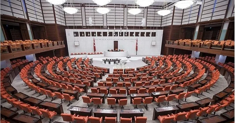 Abdulkadir Selvi: Erdoğan, Meclis te Terörsüz Türkiye komisyonu kurulması için yeşil ışık yaktı