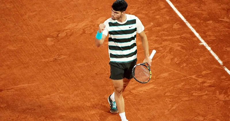 Dünya 2 numarası Carlos Alcaraz, İtalyan raket Musetti nin çekilmesi sonrası Roland Garros ta finale yükseldi