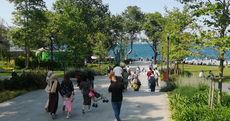 İstanbullular sahillerin tadını çıkardı