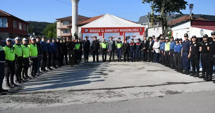 Düzce de ana güzergahlardan Ankara istikametine 675 bin araç geçti