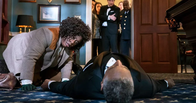 İkinci sezon gelmeyecek: Netflix iki dizinin daha fişini çekti