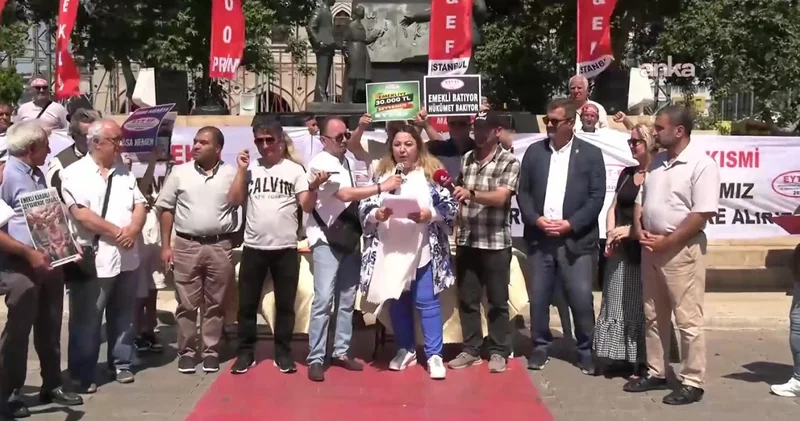 Emekliler Kadıköy de seçim sandığı kurdu: Yönetemiyorsanız yönetecekler gelsin