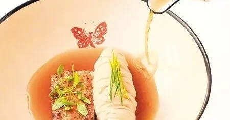 İDİL DEMİREL Lüks modada lezzet yarışı