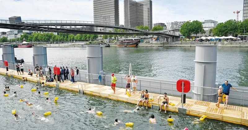 Sen Nehri 102 yıl sonra yüzmeye açıldı