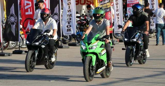 Motosiklet tutkunları Gaziantep te buluştu VİDEO İZLE