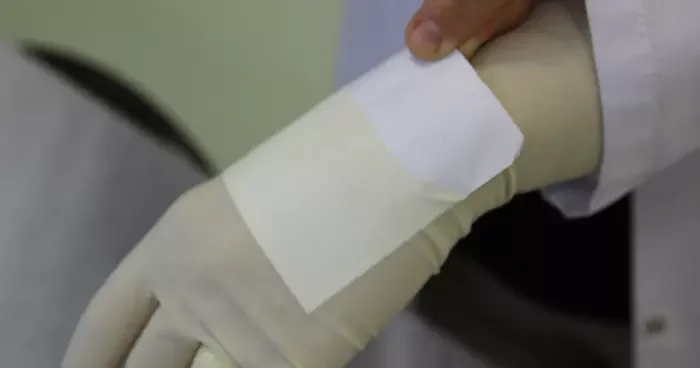 Bu eldiven, dünyada sağlık alanında bir ilk! Türk bilim insanları geliştirdi: “Sayım eldiveni” büyük kolaylık sağlayacak