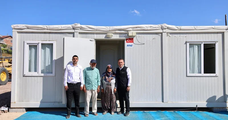Geçici barınma merkezinde ilk sabah kahvaltısı