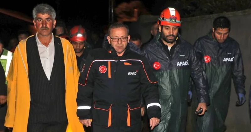 Vali Polat, selin vurduğu köyleri inceledi: Devletimiz çok güçlü