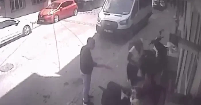 Yer: Gaziosmanpaşa... Engelli bireyin telefonunu gasp etti: Şikayet edince benzin döküp yaktı!