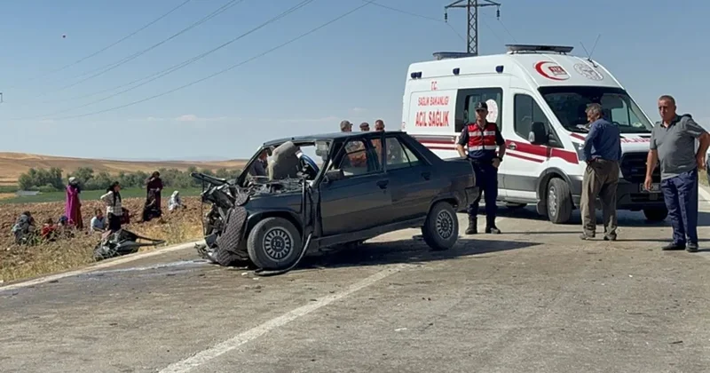 Ankara da katliam gibi kaza! İki otomobil kafa kafaya çarpıştı: 1 ölü, 4 yaralı
