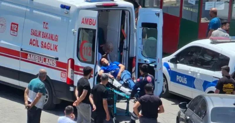 Olayla ilgili olmayan 2 kişinin yaralandığı silahlı çatışmaya ilişkin 1 tutuklama