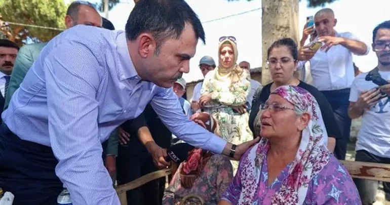 Bakan Kurum söz verdi! Yanan evlerin yenileri 1 yıl içinde teslim edilecek