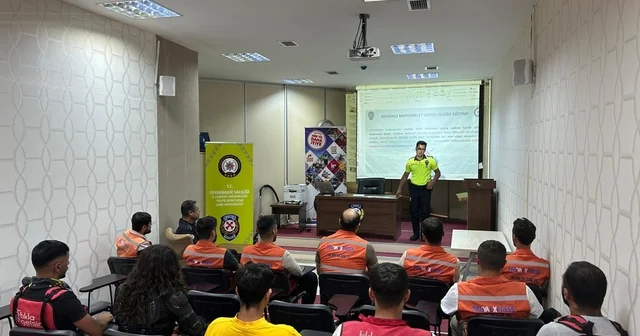 Diyarbakır da motokuryelere eğitim verildi Diyarbakır Haberleri