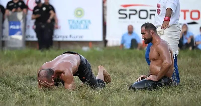 Kırkpınar Yağlı Güreşleri nde üçüncü tur tamamlandı Ali Gürbüz e büyük şok Spor Haberleri