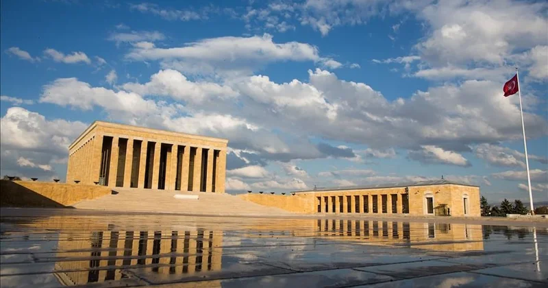 Anıtkabir, yılın ilk yarısında 2,5 milyondan fazla ziyaretçiyi ağırladı Sözcü Gazetesi
