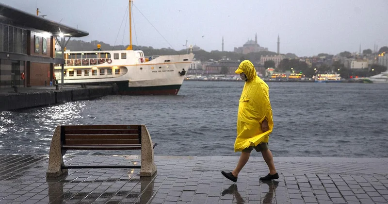 İstanbul da kuvvetli rüzgar ve sağanak uyarısı