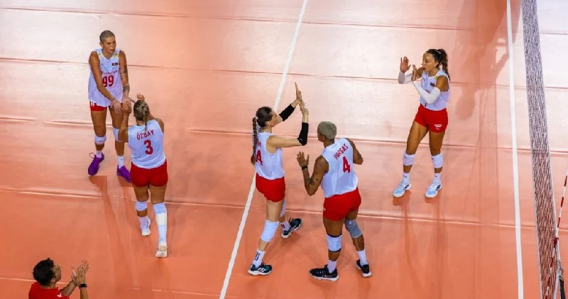 A Milli Kadın Voleybol Takımı nın Antalya kampı sona erdi