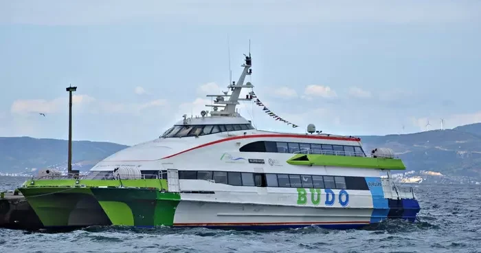 Kuvvetli rüzgar nedeniyle İstanbul ile Bursa arasındaki 4 deniz seferi iptal edildi