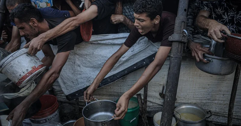 Gazze deki UNRWA çalışanı: Yardım etmeye çalıştığımız insanlar kadar zor durumdayız