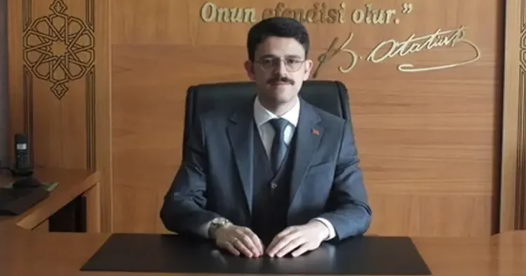 Kaymakam, köy ziyareti dönüşünde trafik kazası geçirdi