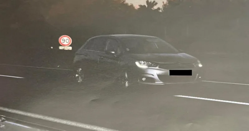 Eşi arabada doğum yaptı: Trafik cezası iptal edildi