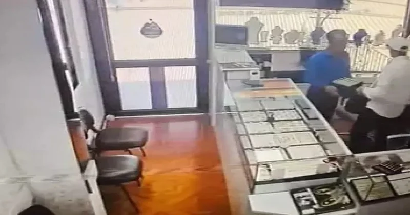 Kuyumcuyu soyduktan sonra ormanda kılık değiştiren soyguncu yakalandı!